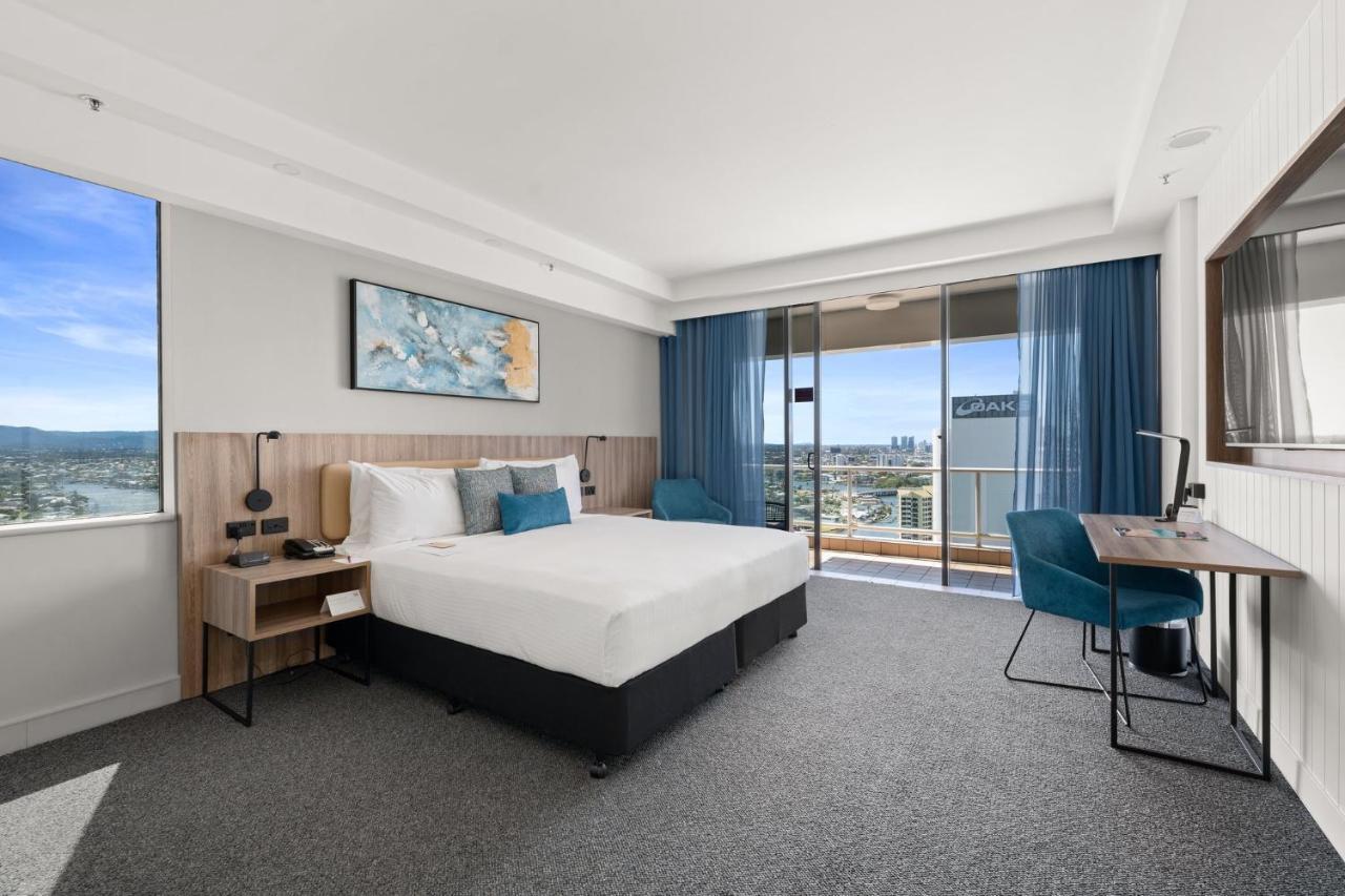 Crowne Plaza Surfers Paradise By Ihg Gold Coast Exterior photo