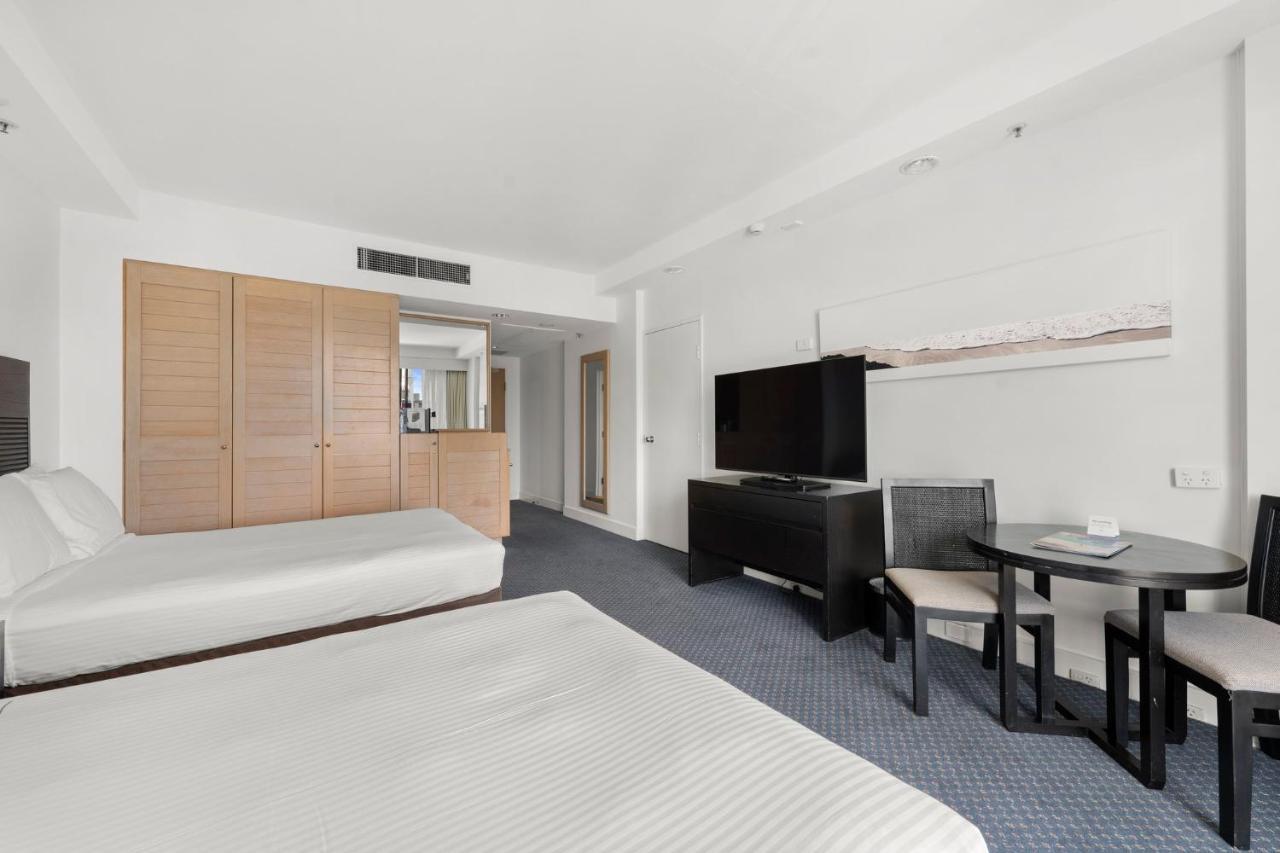 Crowne Plaza Surfers Paradise By Ihg Gold Coast Exterior photo