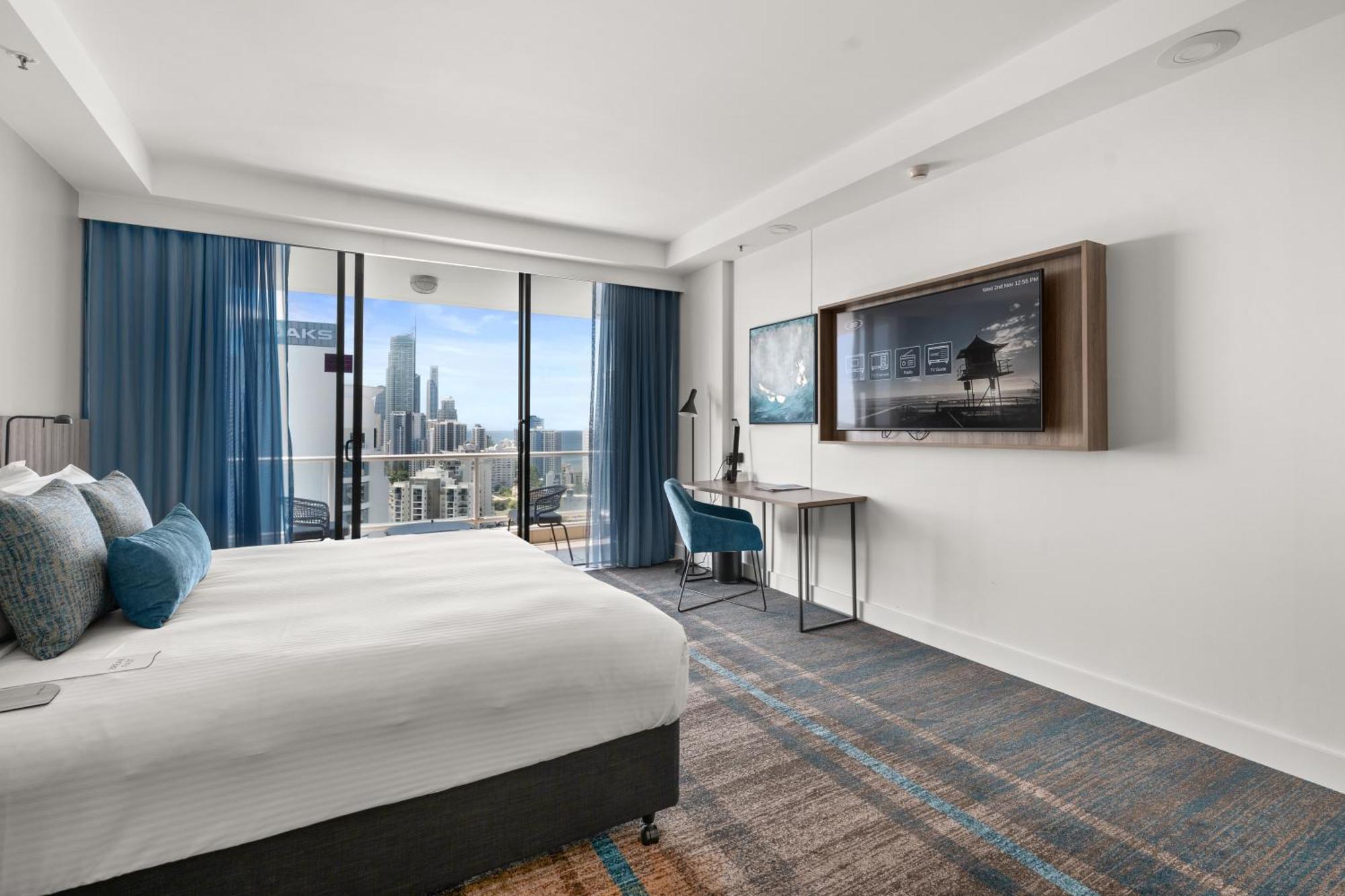 Crowne Plaza Surfers Paradise By Ihg Gold Coast Exterior photo